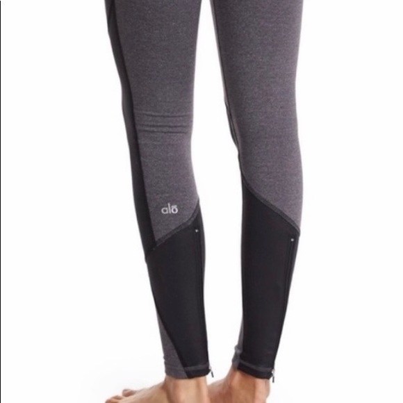 ALO Yoga Undertone Gray & Black Zipper Leggings - Picture 3 of 12